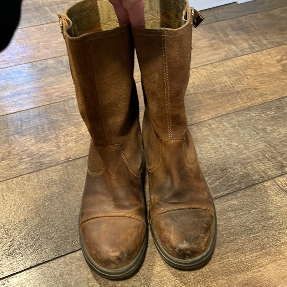 Quality Sorel boots. Size 7.